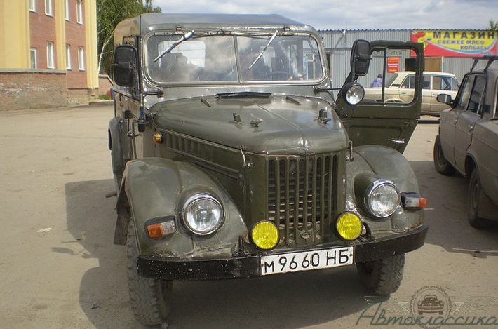ГАЗ-69А с самодельный металлическим верхом